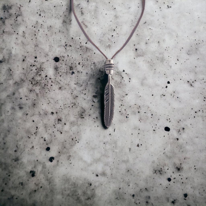 CimarroneAMX Collar Pluma Acero con Piel Ajustable