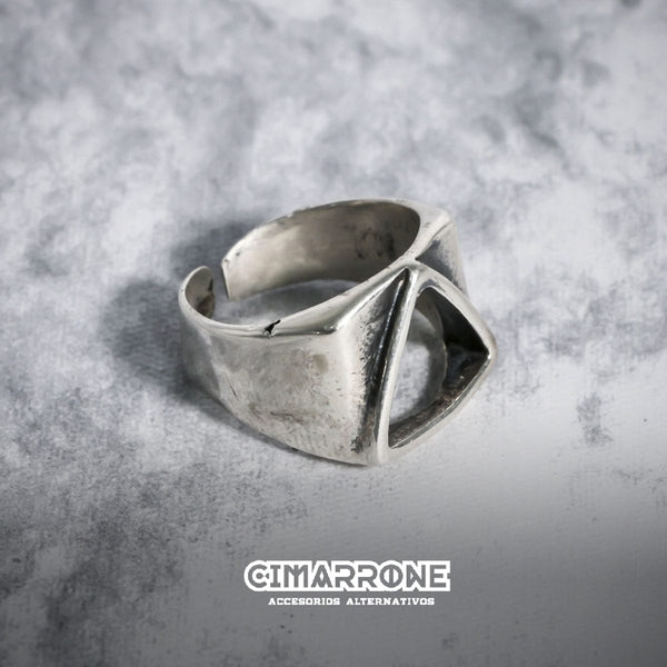 Anillo Triángulo Minimalista Plata 925 (delgado y grueso)