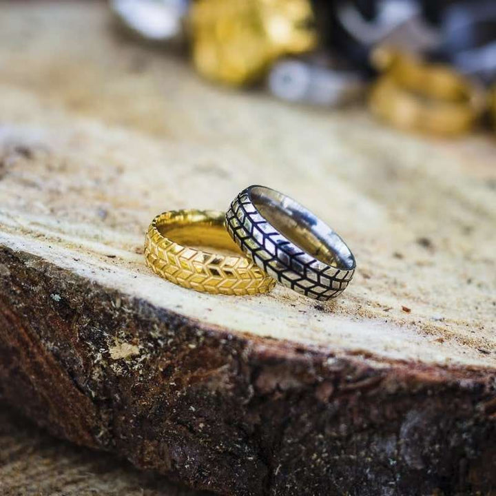 anillo-llanta-metalica-accesorios-alternativos-para-hombres-moda-mexicana-joyeria-para-hombre-jewerly-for-men-acero-inoxidable