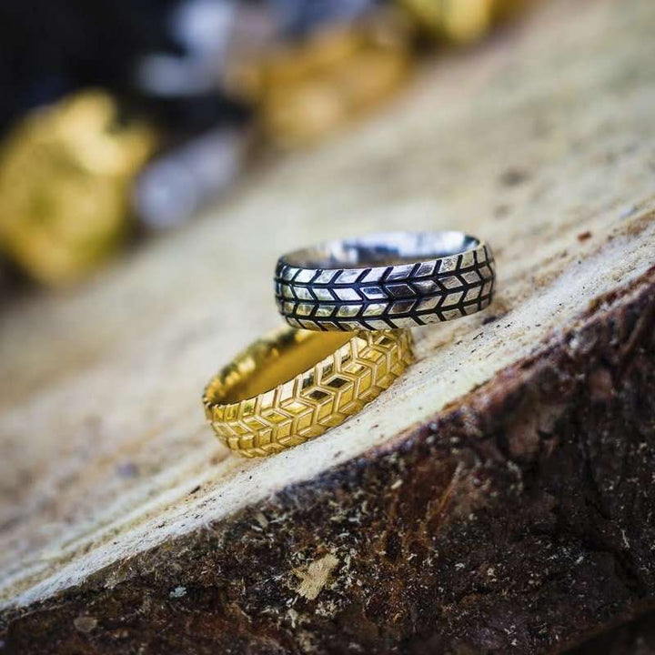 anillo-llanta-metalica-accesorios-alternativos-para-hombres-moda-mexicana-joyeria-para-hombre-jewerly-for-men-acero-inoxidable