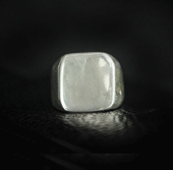 anillo cuadrado minimalista diseño en plata 925
