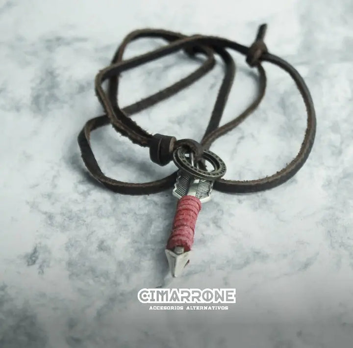 collar de flecha piel roja y cafe trendy cool padrisima varonil