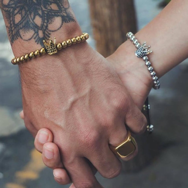 pulsera corona pequeña negra ideal regalo para parejas novios